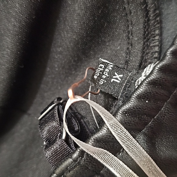 NWT XL BLASHE RHINESTONE CROP TOP - Picture 4 of 4